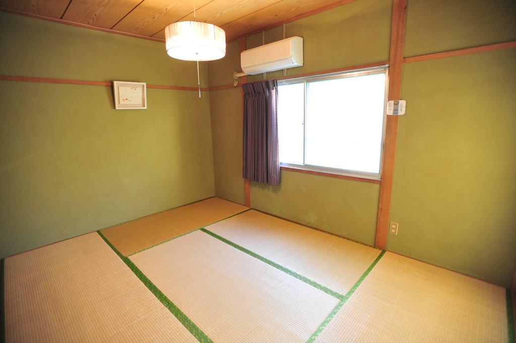 Nagasaki Kagamiya Hostel Room photo